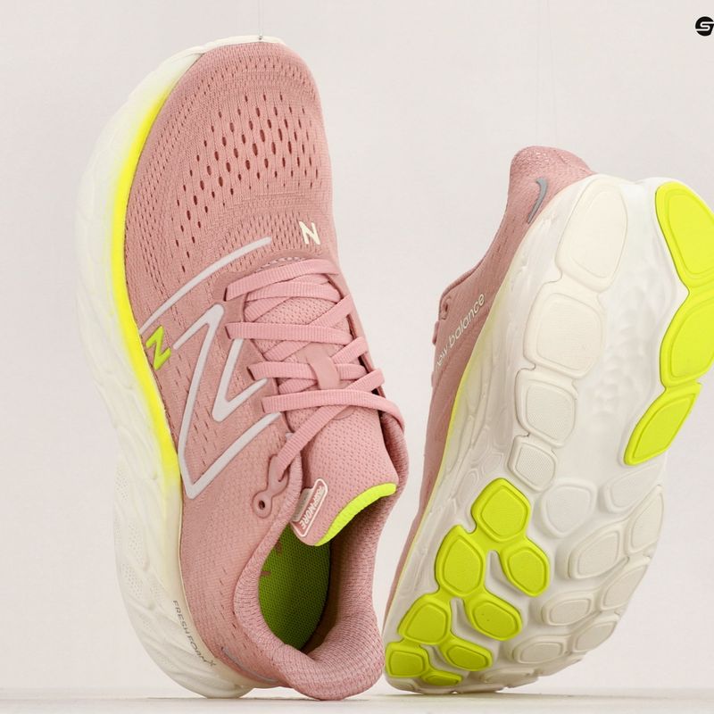 Scarpe da corsa da donna New Balance Fresh Foam X More v4 rosa luna 19