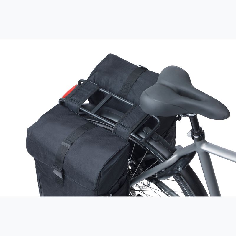 Basil Move Double Bag borsa da bicicletta 30 l nero 7