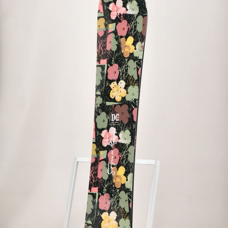 Snowboard donna DC AW Biddy in fiore 9