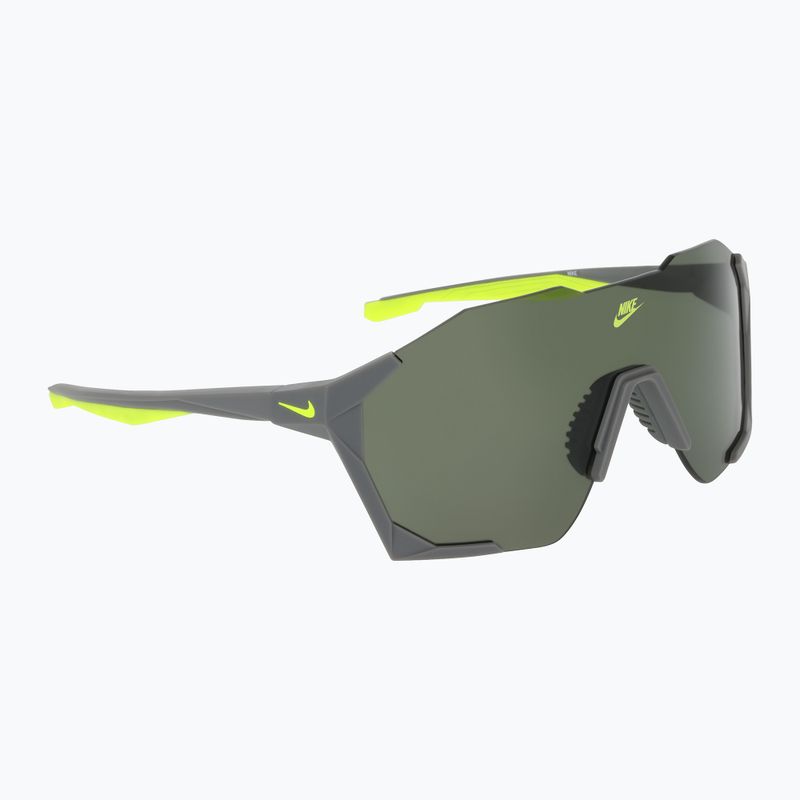 Occhiali da sole Nike Charged Shield matte smoke grey/green