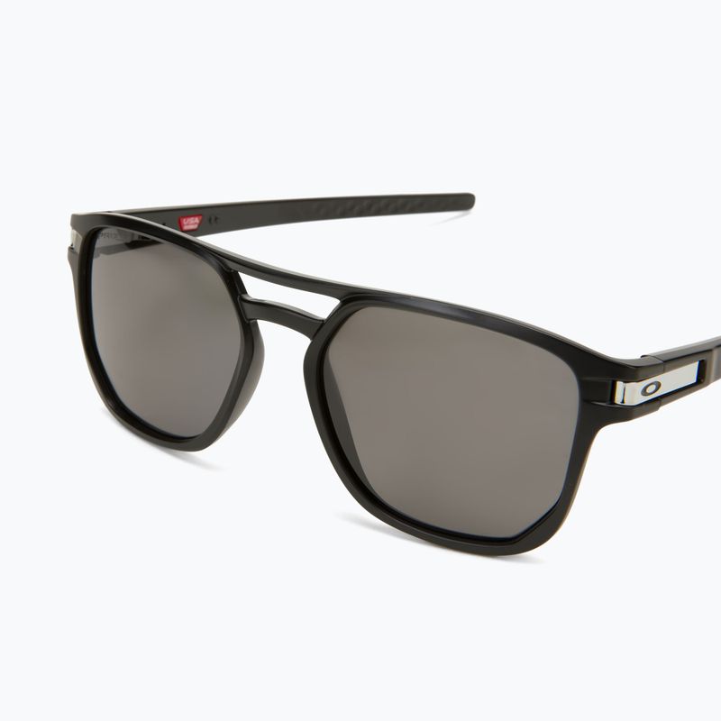 Occhiali da sole Oakley Latch Beta nero opaco/grigio prismatico 5