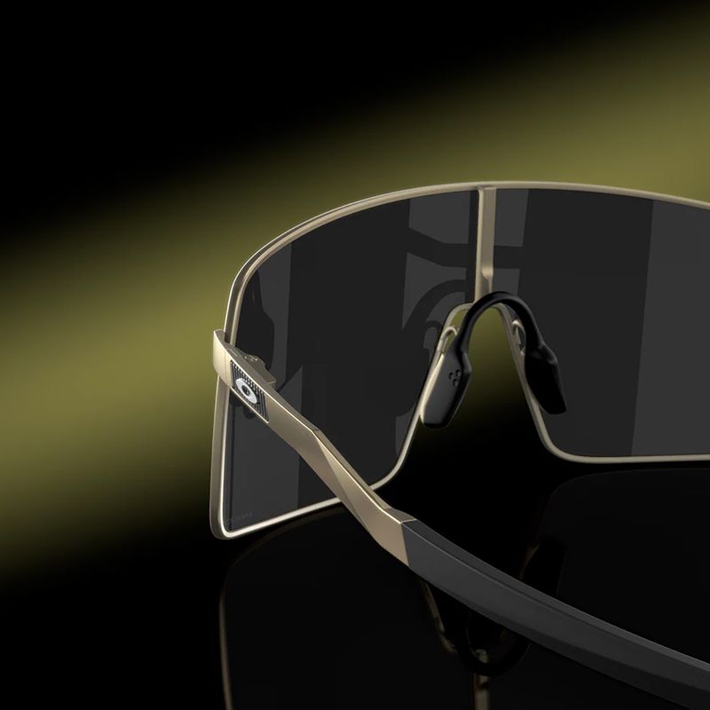 Occhiali da sole Oakley Sutro Ti, metallizzato opaco/prizmer nero 9