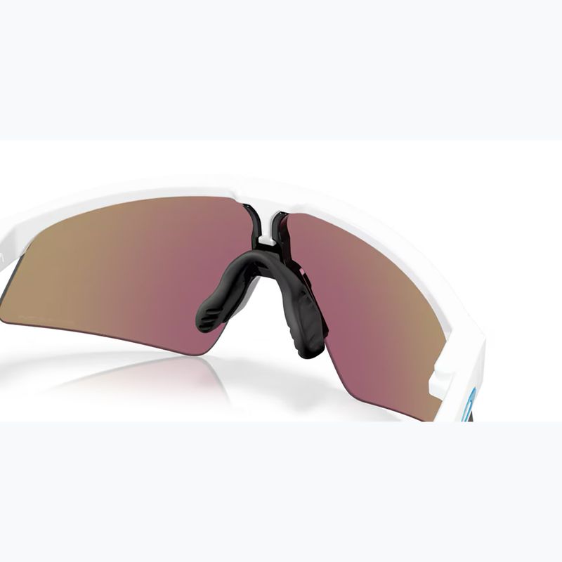 Occhiali da sole per bambini Oakley Resistor Sweep bianco lucido/prisma zaffiro 7