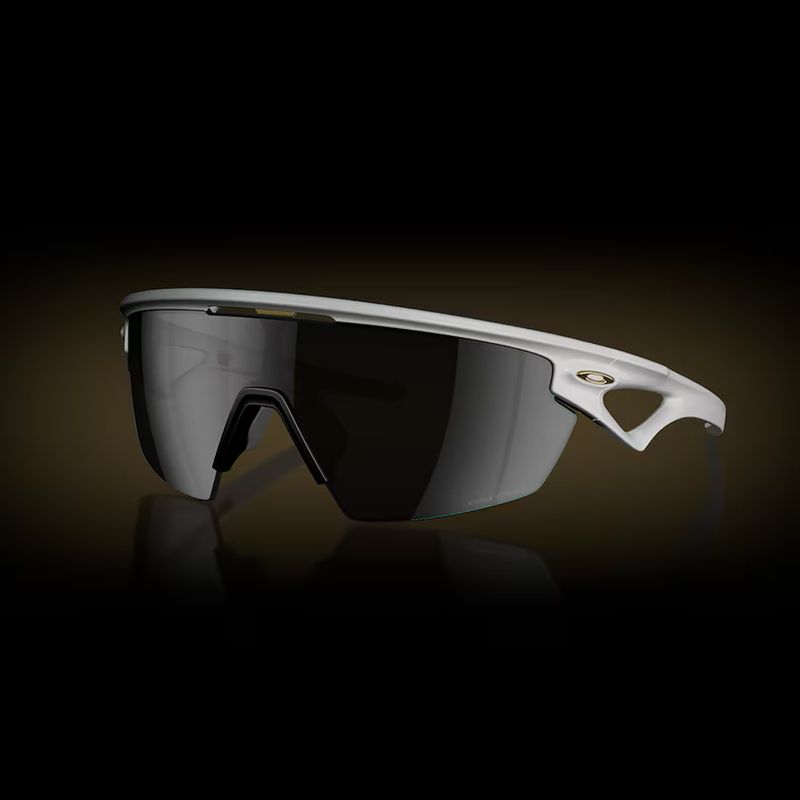 Occhiali da sole Oakley Sphaera PC bianco opaco/nero Prizm 3