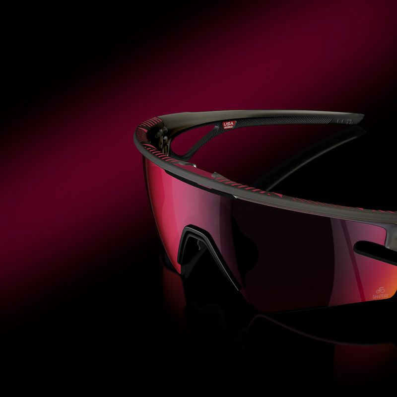 Occhiali da sole Oakley Sphaera Slash Giro D'Italia giro grey smoke/prizm road 7