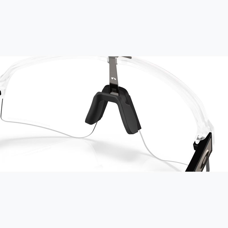Occhiali da sole Oakley Sutro Lite Sweep matte clear/clear to black iridium photochromic 7
