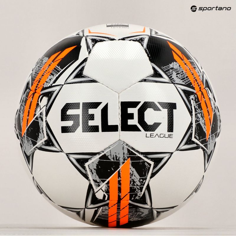 SELECT campionato di calcio v24 bianco / nero taglia 5 6