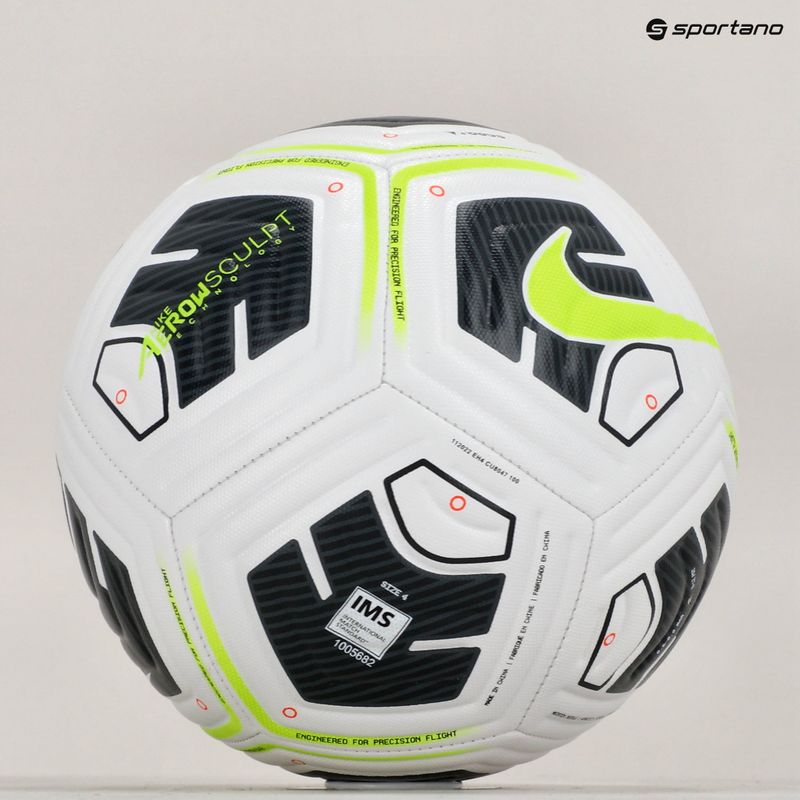 Nike Academy Team bianco / nero / volt dimensioni 4 calcio 5