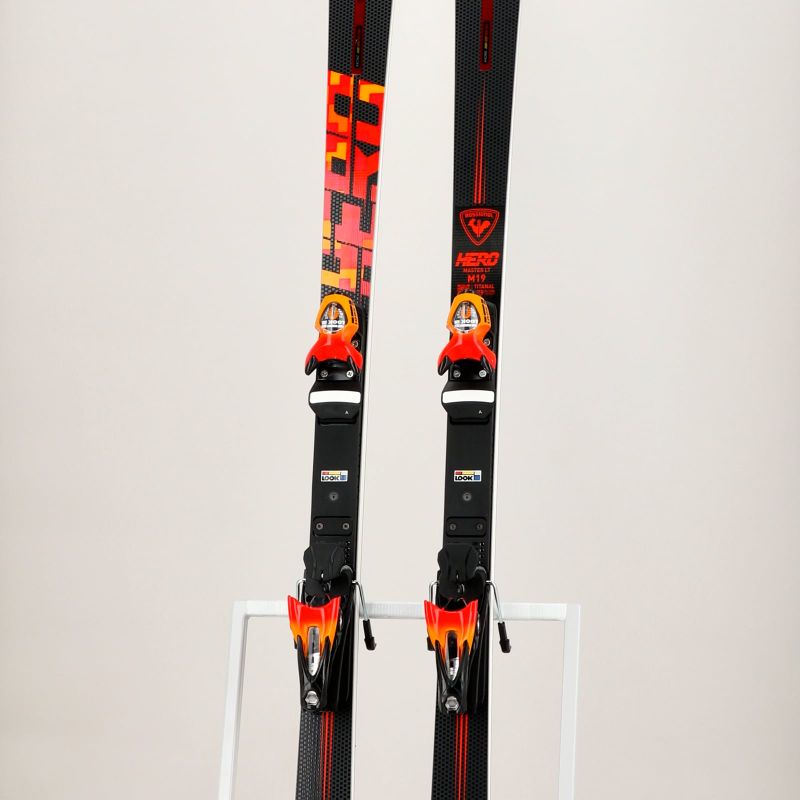 Sci da discesa Rossignol Hero Master LT R22 + attacco SPX15 Forza 9