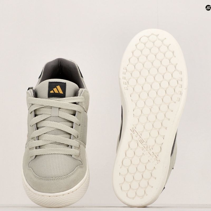 Scarpe da ciclismo uomo piattaforma adidas FIVE TEN Freerider stucco grigio/carbonio/oro 10