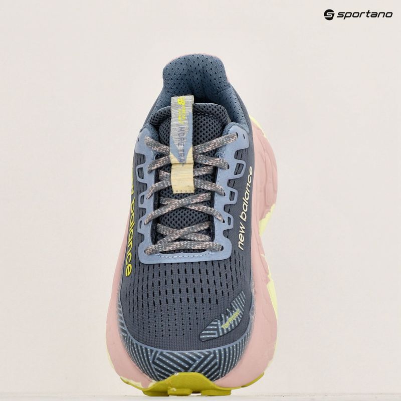 Scarpe da corsa da donna New Balance Fresh Foam X More Trail v3 grigio artico 15