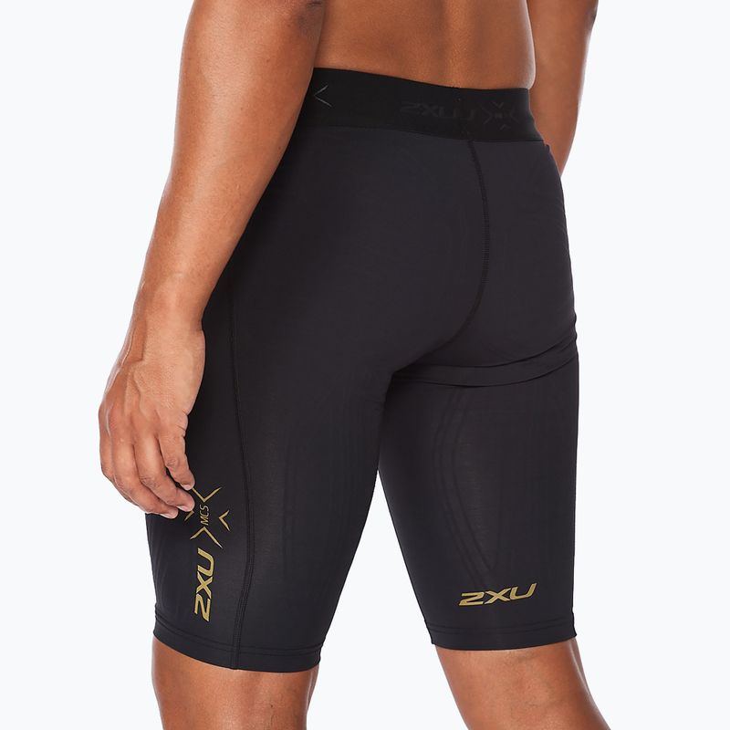 Pantaloncini da allenamento 2XU Force Compression da uomo, nero/oro 4