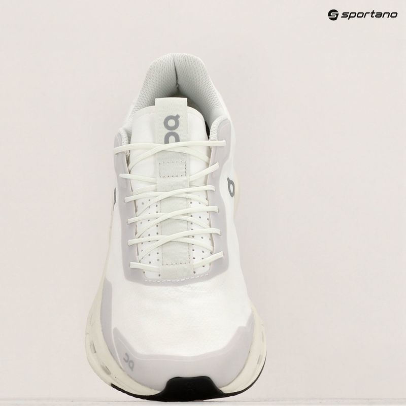 Scarpe da corsa da uomo On Cloudnova Form bianco/eclipse 9