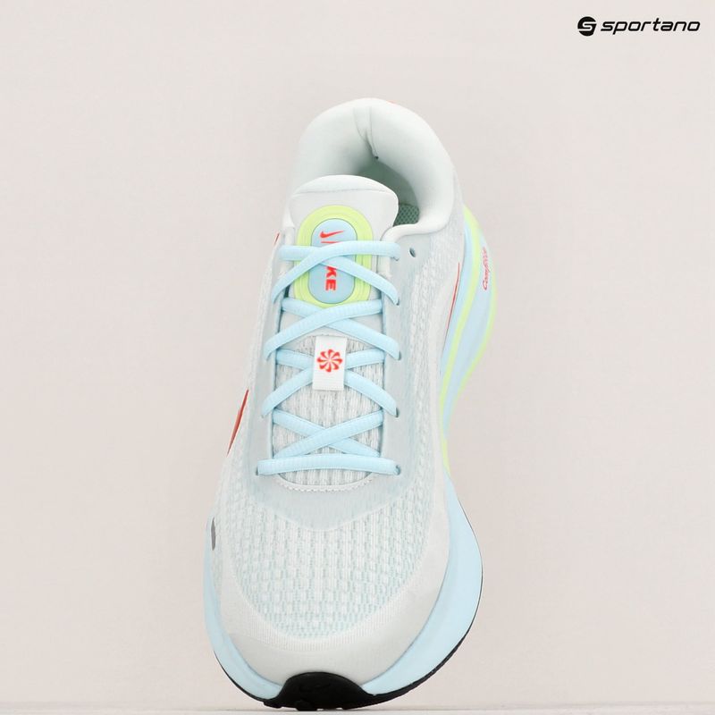 Nike Journey Run scarpe da corsa da donna vertice bianco / ghiacciaio blu / volt a malapena / luminoso cremisi 9