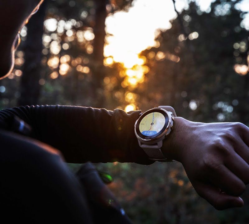 Orologio Suunto 7 bianco bordeaux SS050380000 8