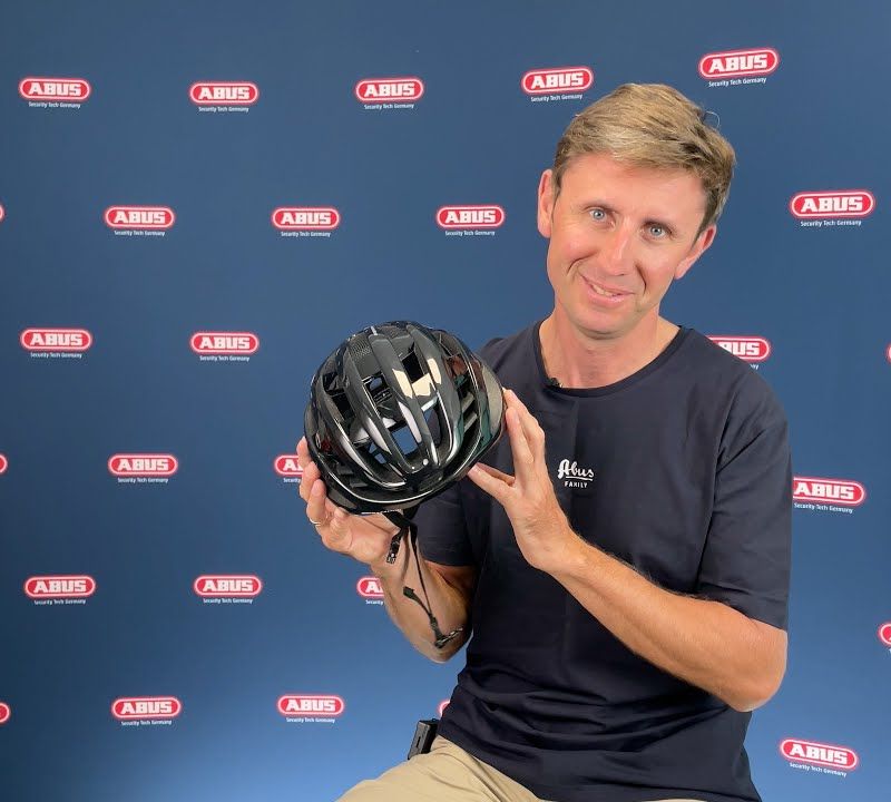 ABUS casco da bicicletta AirBreaker rosso fiammante 10