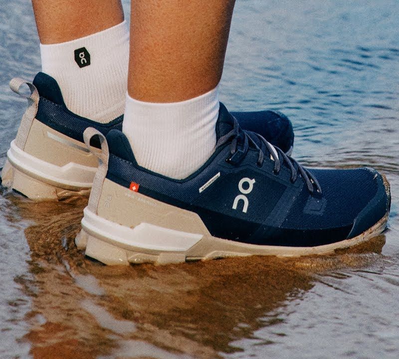 Stivali da trekking da donna On Running Cloudwander Waterproof navy/desert 14
