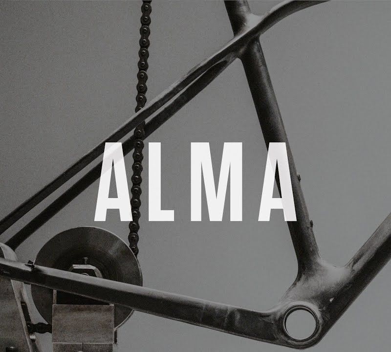 Orbea Alma M30 2022 verde/rosso mountain bike 18
