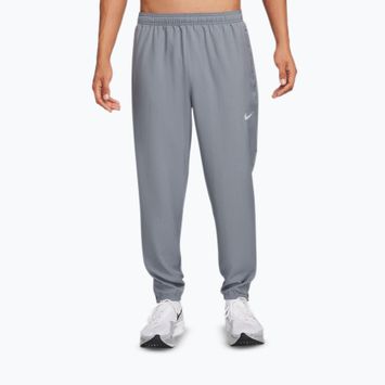 Pantaloni uomo Nike Dri-Fit Challenger Woven smoke grey/black