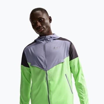 Giacca running uomo Nike Impossibly Light Windrunner iron purple/black/lime blast