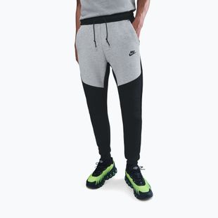 Pantaloni da uomo Nike Tech Joggers black/dark grey heather/black