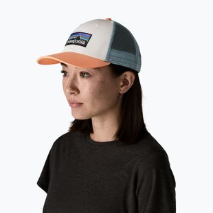 Cappellino con visiera Patagonia P-6 Logo LoPro Trucker white w/peach sherbet