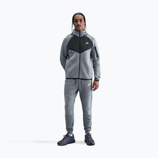 Pantaloni da uomo Nike Tech Joggers cool grey/cool grey/volt