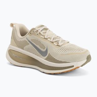 Scarpe da corsa uomo Nike Vomero 18 light khaki/desert khaki/metallic silver