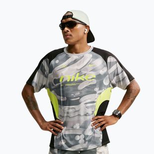 Maglia da corsa da uomo Nike Dri-FIT Printed SS smoke grey/black/light lemon twist