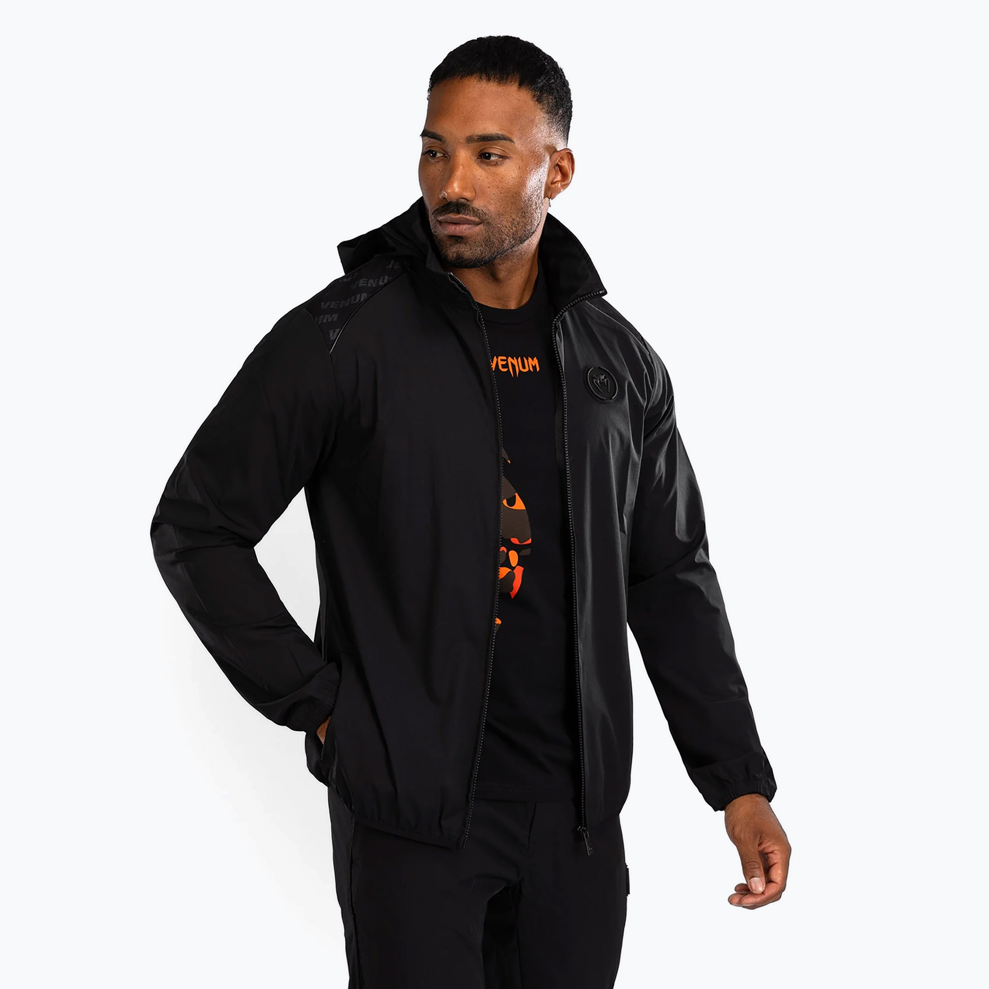 Giacche Venum Cargo Light Aero da uomo nero (S) (Cargo Light Aero Track Jackets VENUM-05588-001)