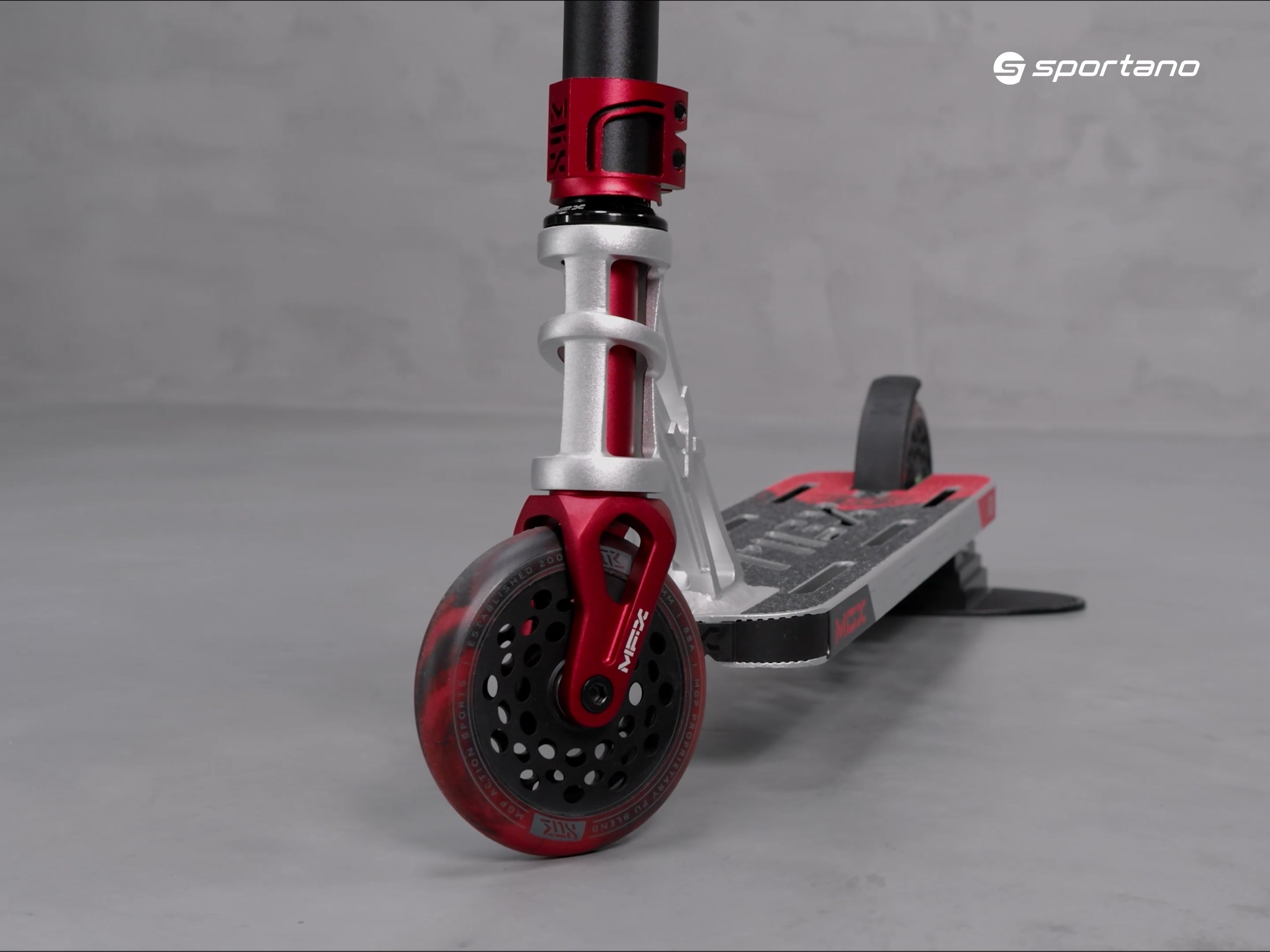 MGP MGX E1 Extreme argento/rosso scooter freestyle