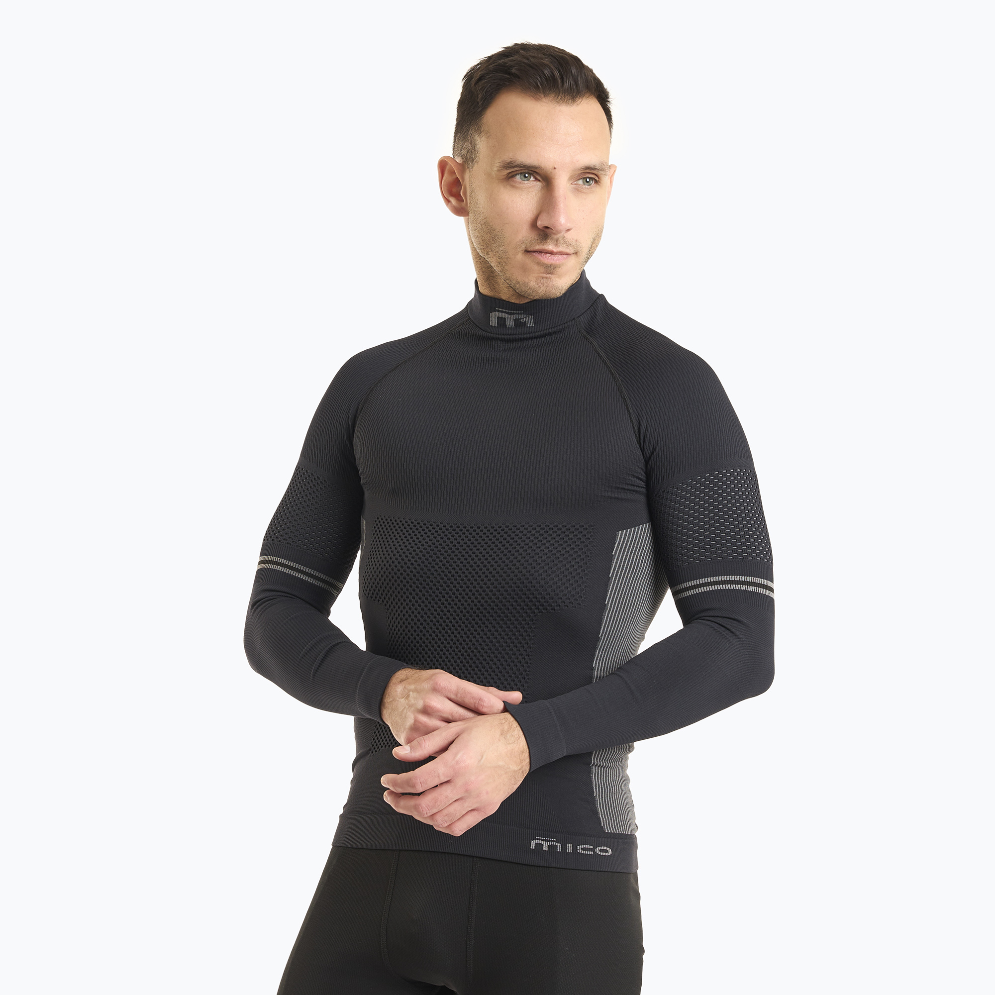 Manica lunga termoattiva da uomo Mico M1 Mock Neck nero (I) (M1 Mock Neck IN07021)
